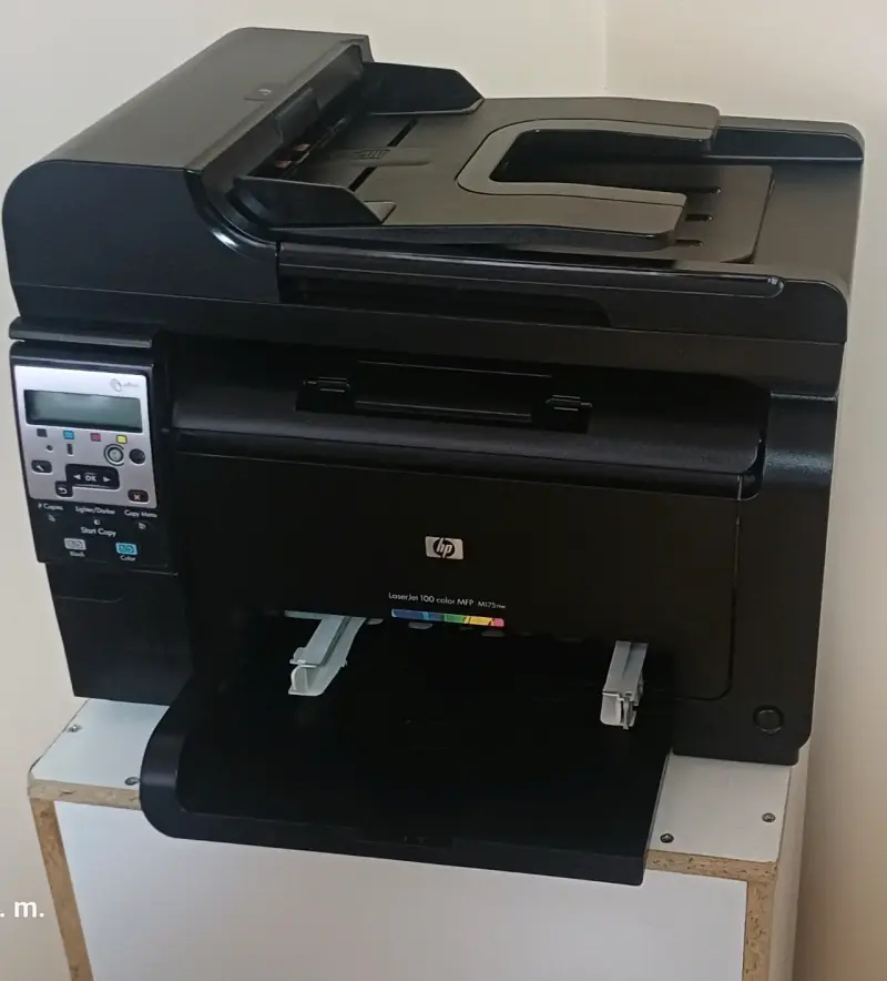 Impresora multifuncional HP LaserJet Pro - 2