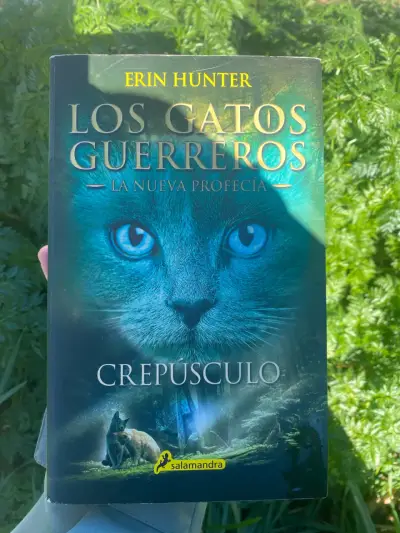 Libro 'Los Gatos Guerreros: Crepúsculo' - miniatura 1