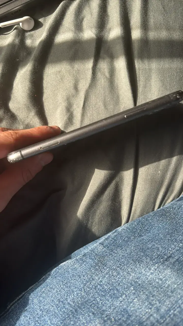 iPhone 11 con detalles - 4