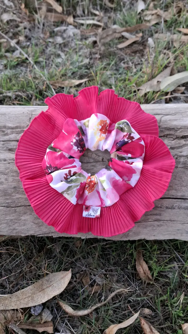 Coletero floral plisado rosa vibrante - 1