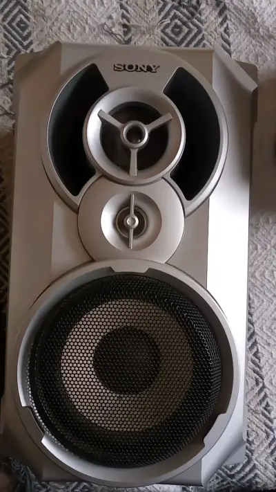 Parlantes Sony  con regalo. - miniatura 4
