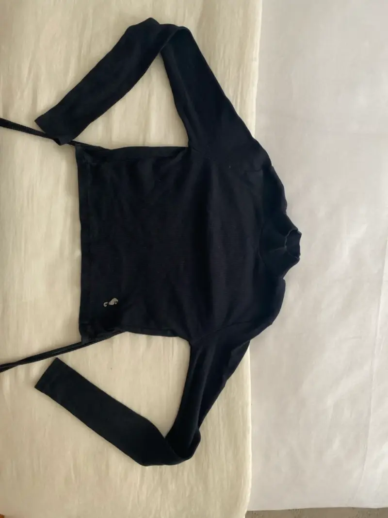 Polerón negra lolita pocket - 1