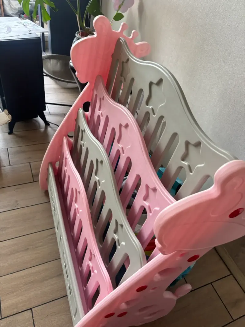 Estante infantil de plástico rosa y gris - 2