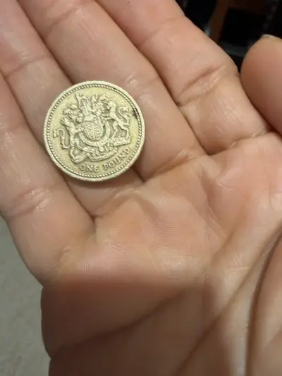 Moneda antigua   1983 - miniatura 1