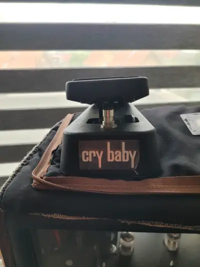Pedal de efectos Dunlop Cry Baby GCB95 - miniatura 5