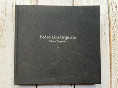 Libro 'Pedro Lira Urquieta: Álbum Biográfico' - miniatura 1