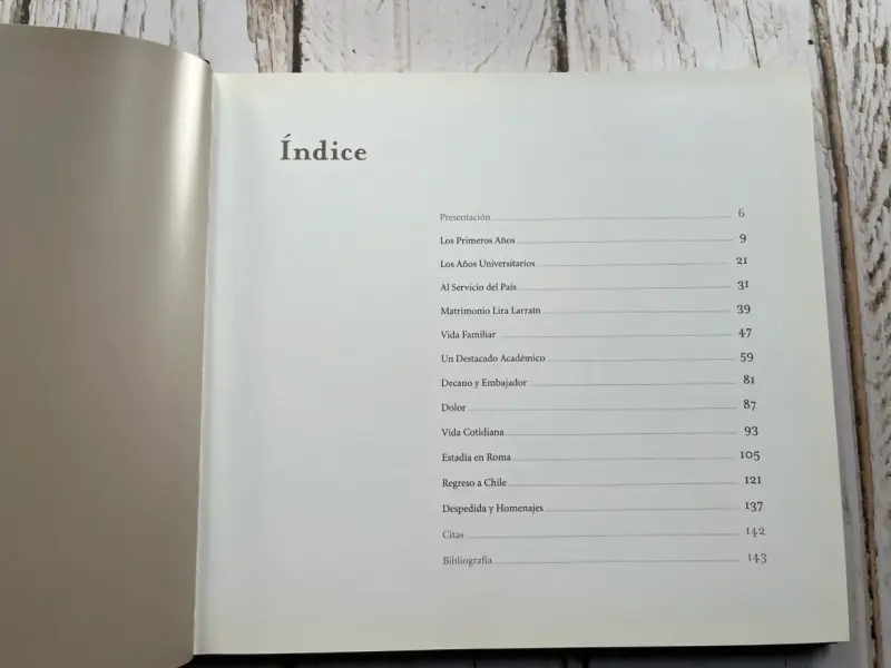 Libro 'Pedro Lira Urquieta: Álbum Biográfico' - 2
