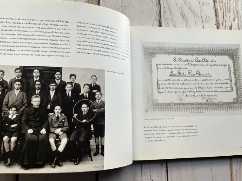 Libro 'Pedro Lira Urquieta: Álbum Biográfico' - 4