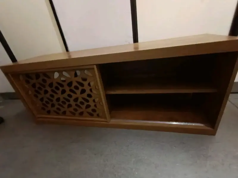 Mueble de madera con cajones udado - 4