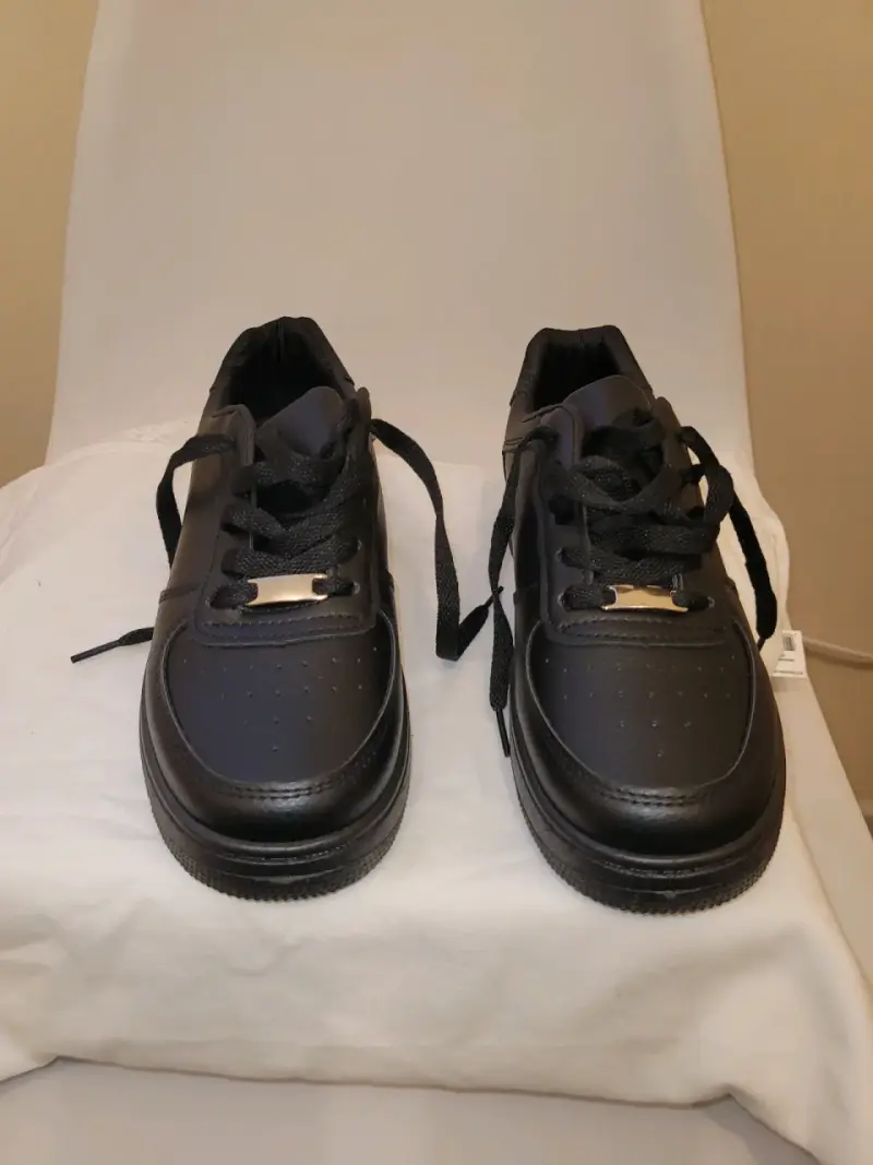 Zapatillas negras deportivas unisex - 2