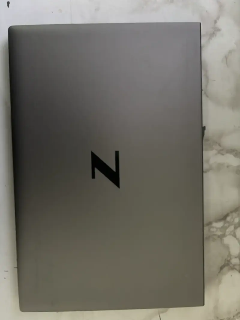 Notebook HP ZBook 14 g8 con Intel Core i7 - 2