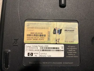 Laptop Compaq usada con Windows Xp - miniatura 4