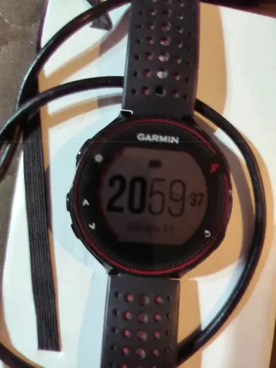 Reloj deportivo Garmin Forerunner 235 GPS - miniatura 1