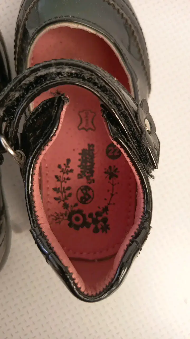 Zapatos de charol negro para niña talla 22 - 3