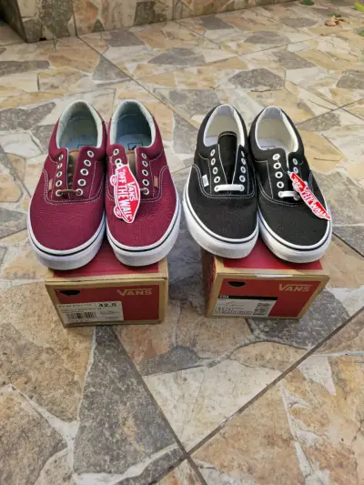 Zapatillas Vans Era burdeos y negras - miniatura 1