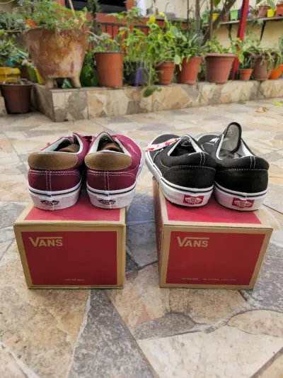 Zapatillas Vans Era burdeos y negras - miniatura 3
