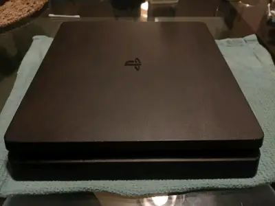 Consola PlayStation 4 slim - miniatura 2