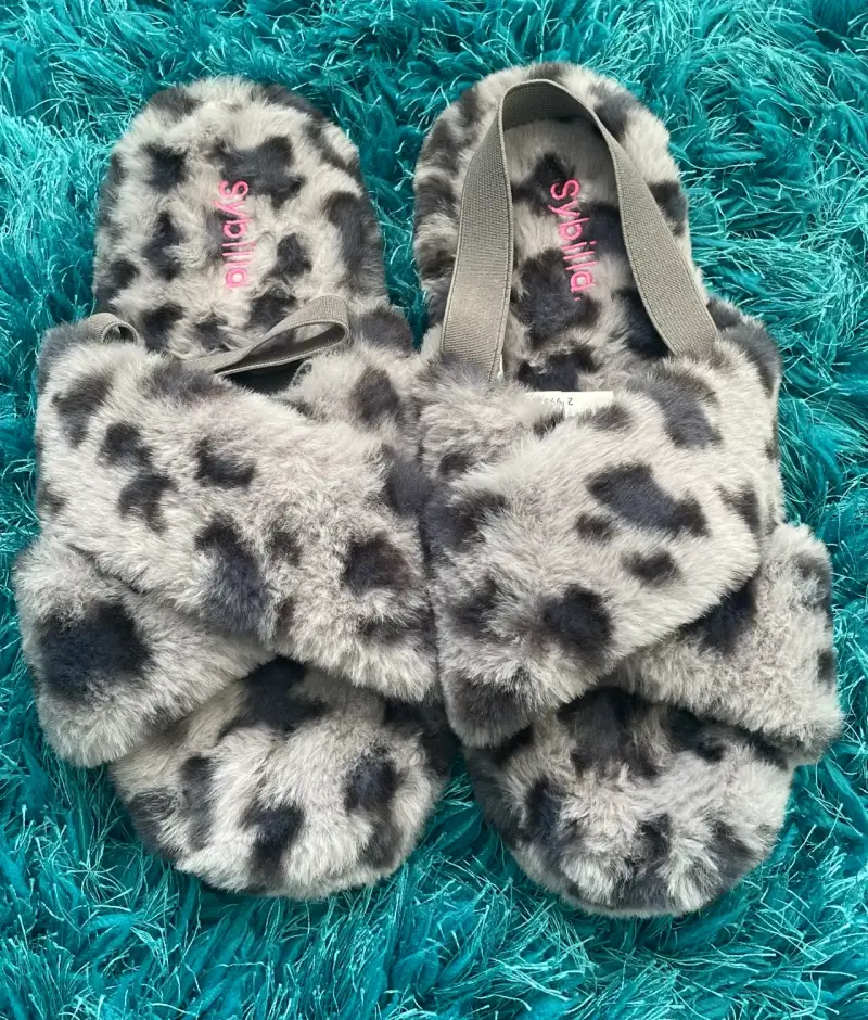 Pantuflas de felpa con diseño animal print Sybilla - 1