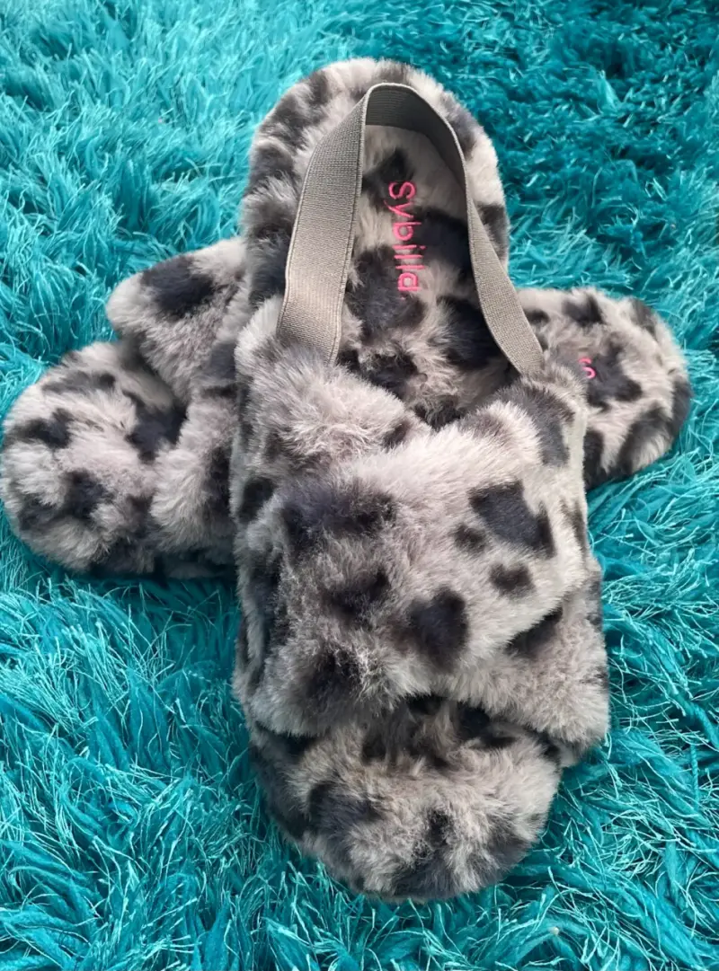 Pantuflas de felpa con diseño animal print Sybilla - 2