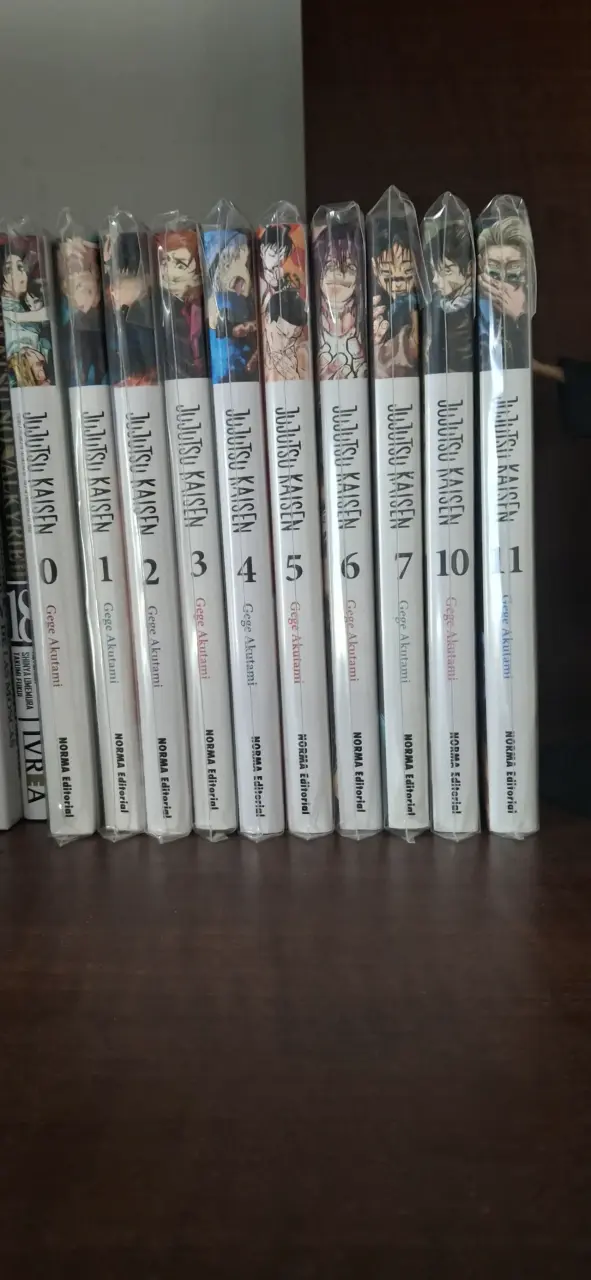 Colección de mangas Jujutsu Kaisen tomos 0-11