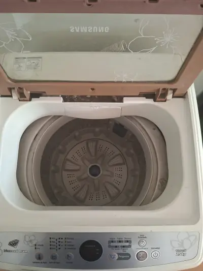 Lavadora automática de carga superior usada - miniatura 3