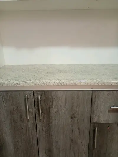 Mueble de cocina con alacena de madera - miniatura 2