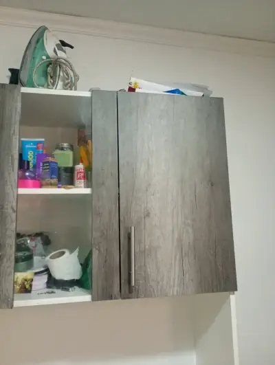 Mueble de cocina con alacena de madera - miniatura 4