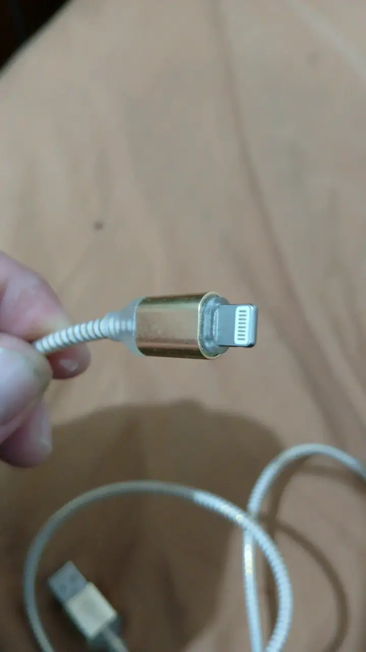 Cable cargador luminosos para i phone . Es un lote - 1