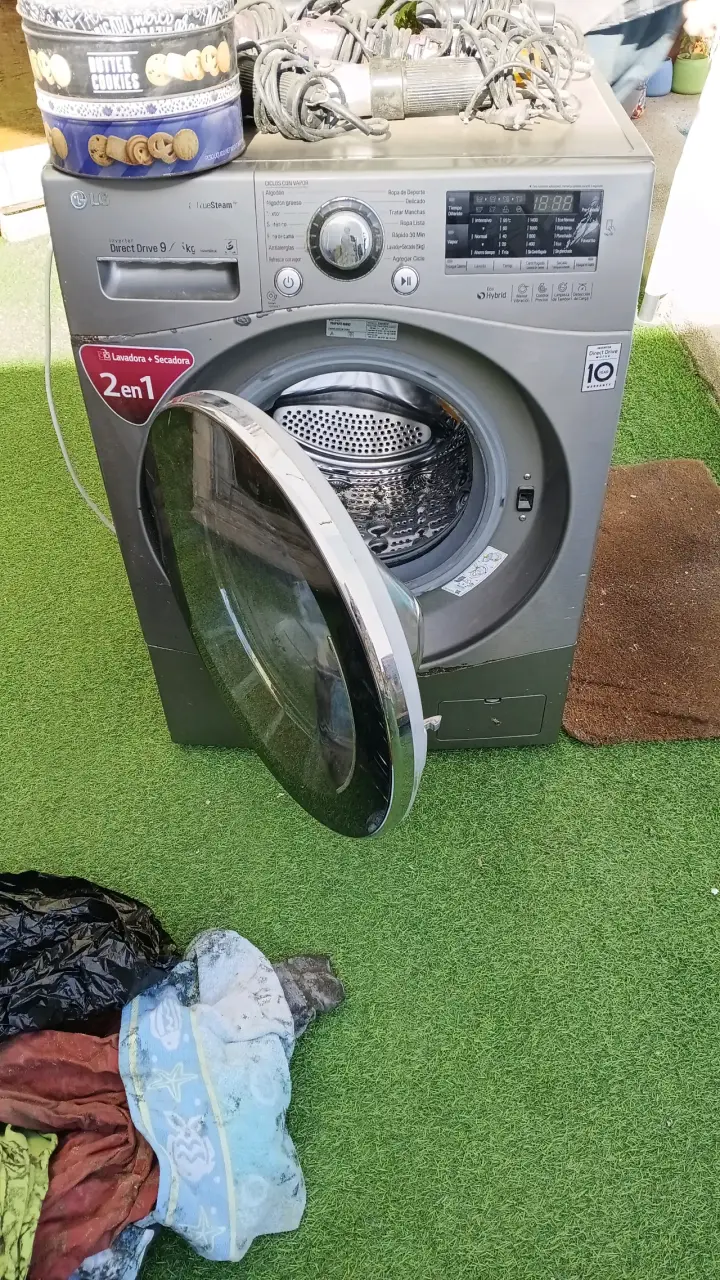 Lavadora secadora LG 2 en 1, 9 kg