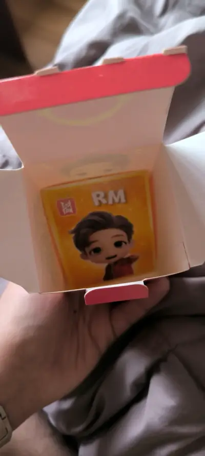 Figura coleccionable Tiny Tan RM - miniatura 6