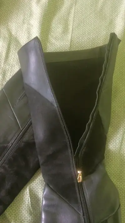 Botas de cuero negras con tacón alto - miniatura 3