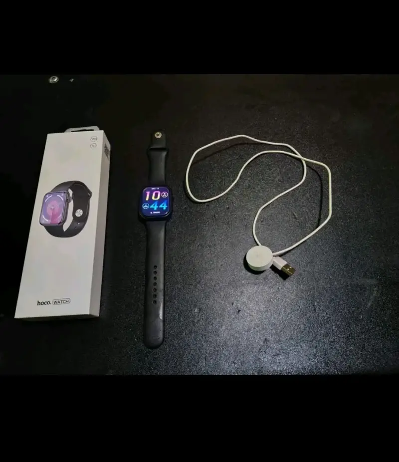 Smartwatch Hoco con cargador y caja original - 1