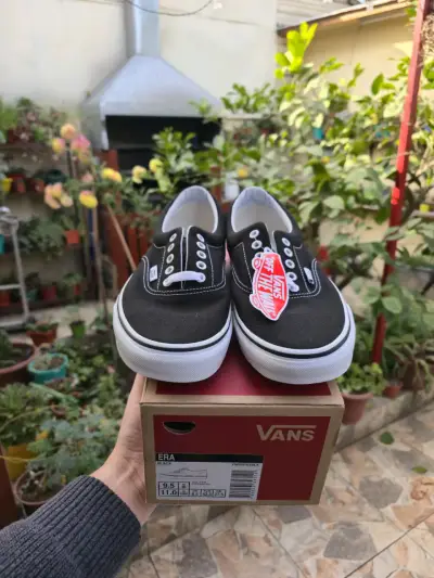 Zapatillas Vans Era negras nuevas - miniatura 1