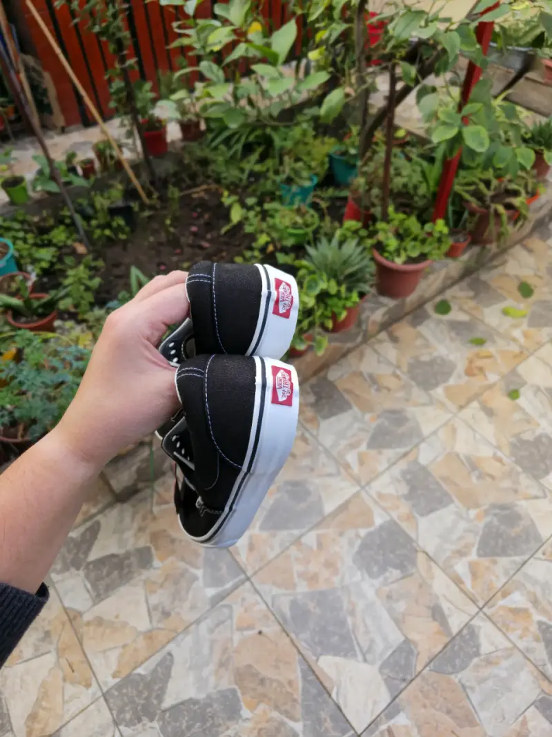Zapatillas Vans Era negras nuevas - 2