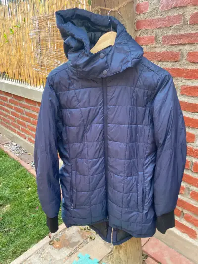 Parka acolchada azul con capucha - miniatura 1