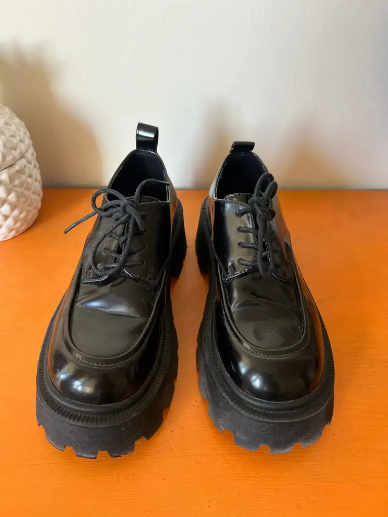 Zapatos de plataforma negros estilo chunky - 3