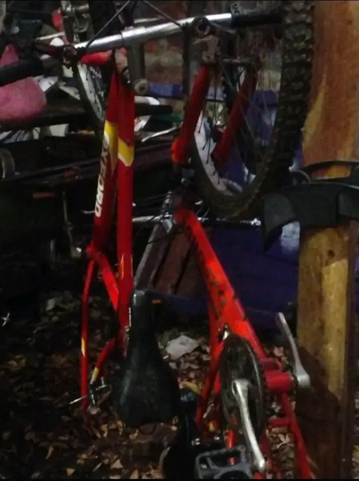 Bicicleta Oxford roja para montaña