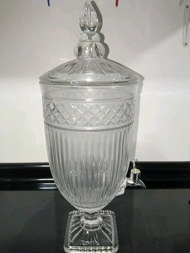 Dispensador de vidrio con tapa decorativa - 1