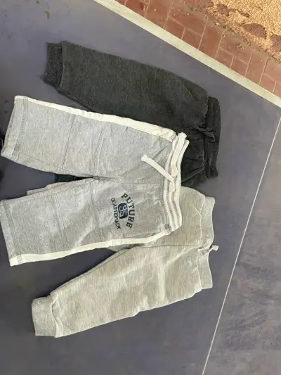 Pack de pantalones deportivos para niños - miniatura 1