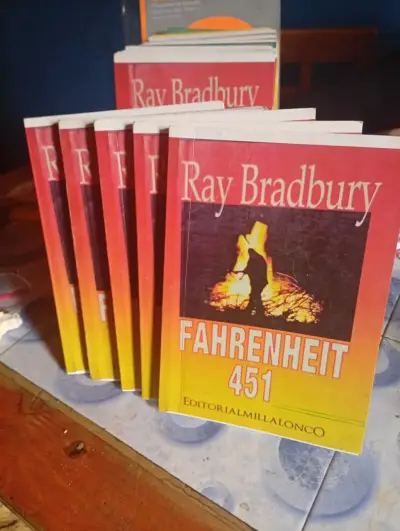 Pack de libros Fahrenheit 451 de Ray Bradbury - miniatura 1