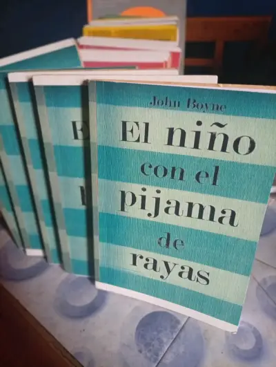 Libro 'El niño con el pijama de rayas' de John Boyne - miniatura 2