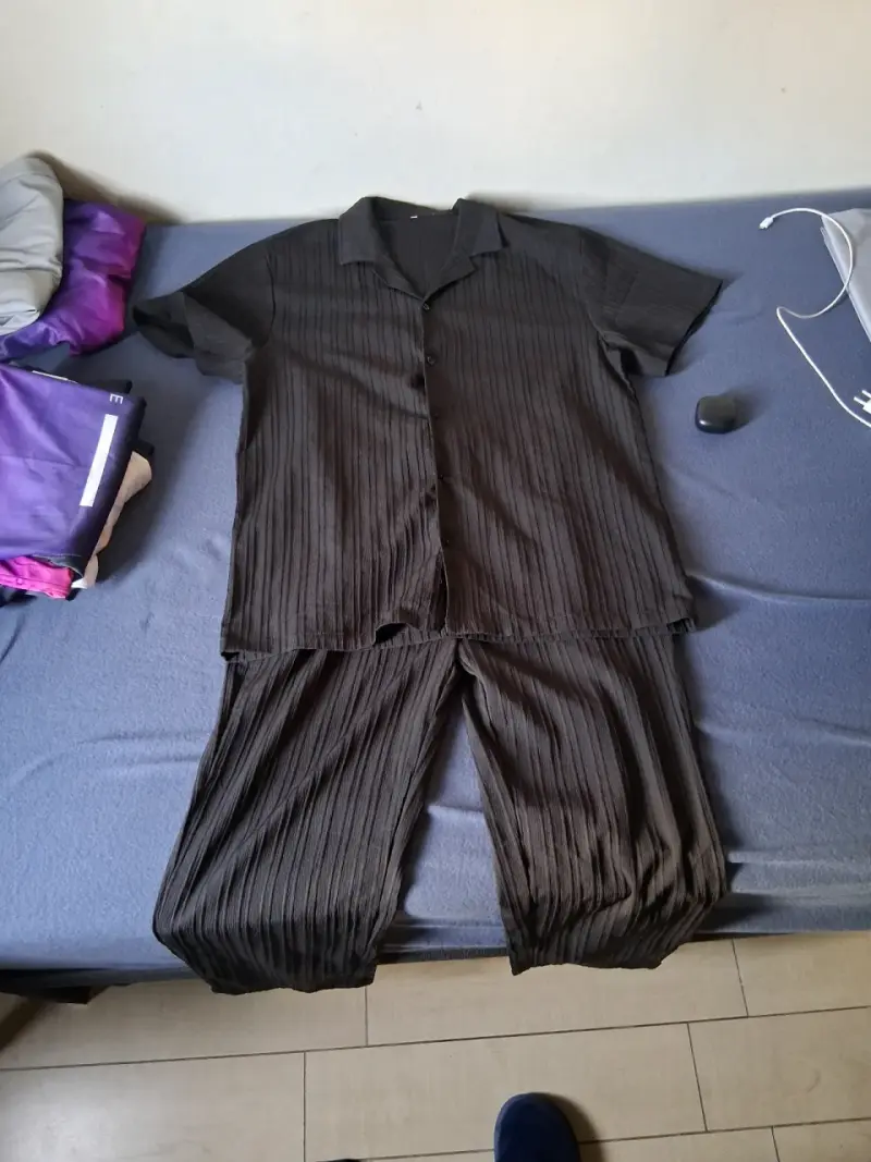 Pijama de hombre negro de dos piezas
