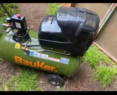Compresor Bauker 2HP 25L - miniatura 2