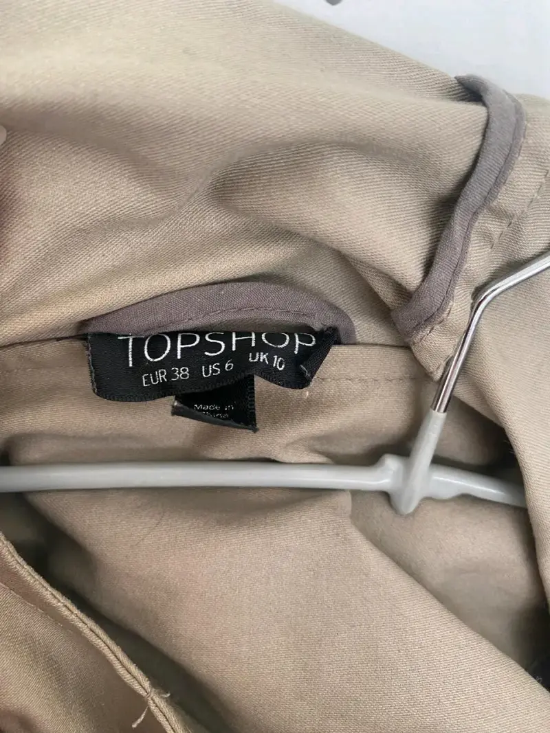 Abrigo impermeable con capucha beige TOP SHOP - 2