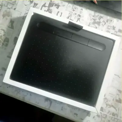 Tableta gráfica Wacom Intuos pequeña - miniatura 2