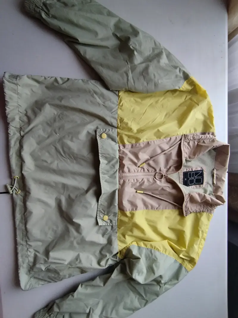 Lote de ropa, 9 prendas. - 3