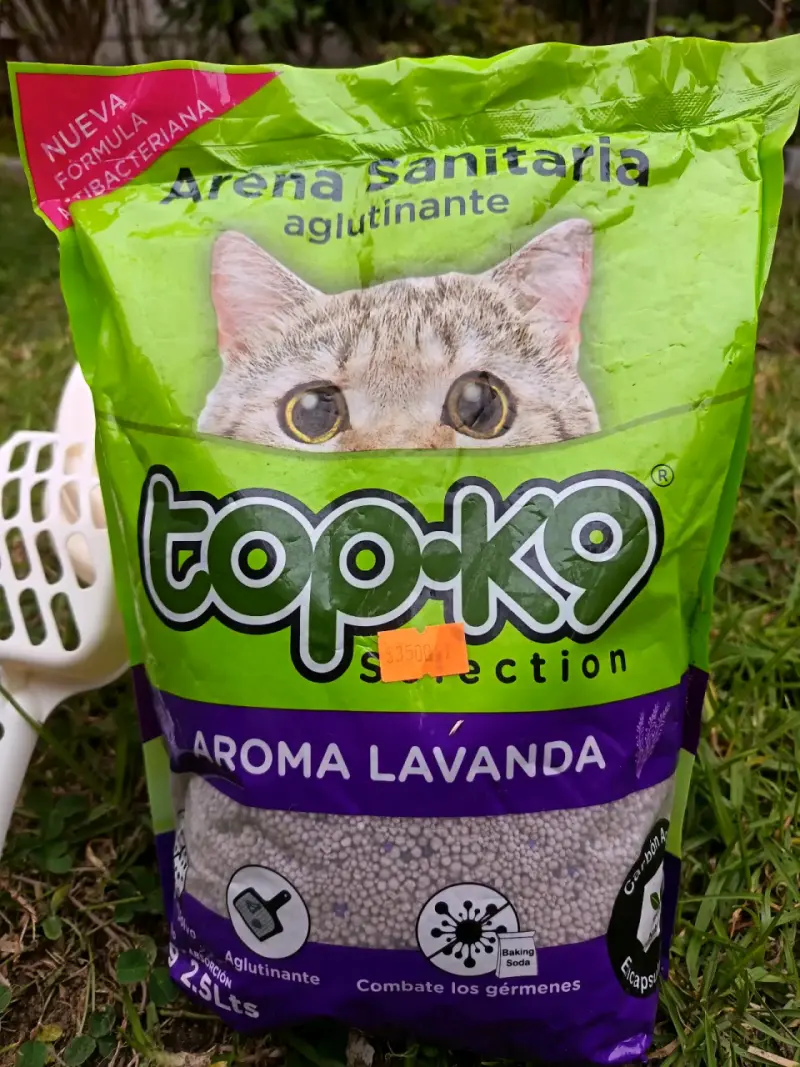 Arenero y arenena sanitaria aglutinante para gato🐱 - 2
