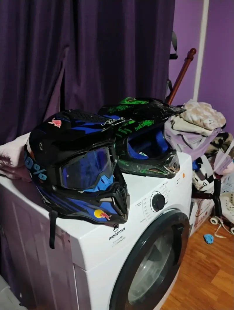 Casco de motocross verde y negro - 3