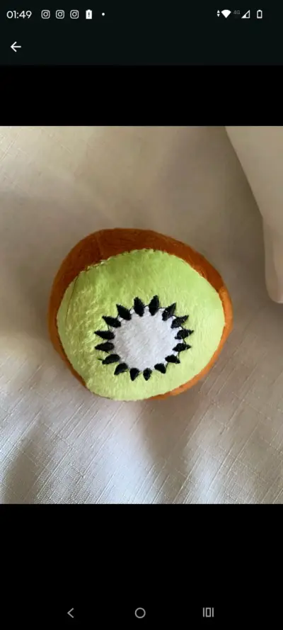 Cojín de peluche en forma de donut rosado - miniatura 3