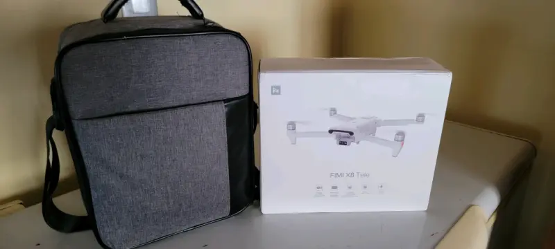 Drone FIMI X8 Tele con estuche de transporte - 1